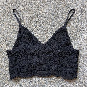 BOGO✨NWOT LF Black Crochet/Lace Crop Top